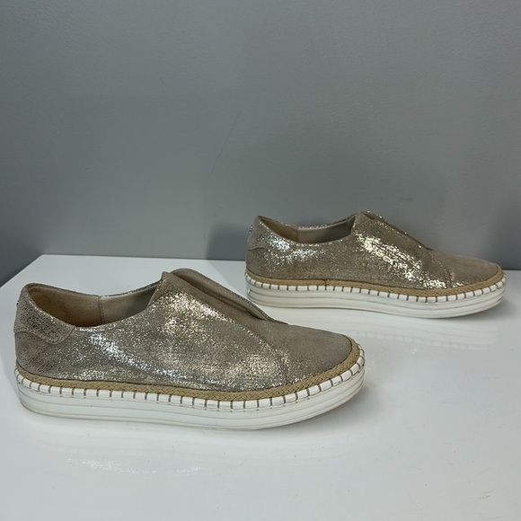 J Slides Karla Gold Brushed Leather Casual Slip On Sneakers Size 7.5 - Picture 2 of 15